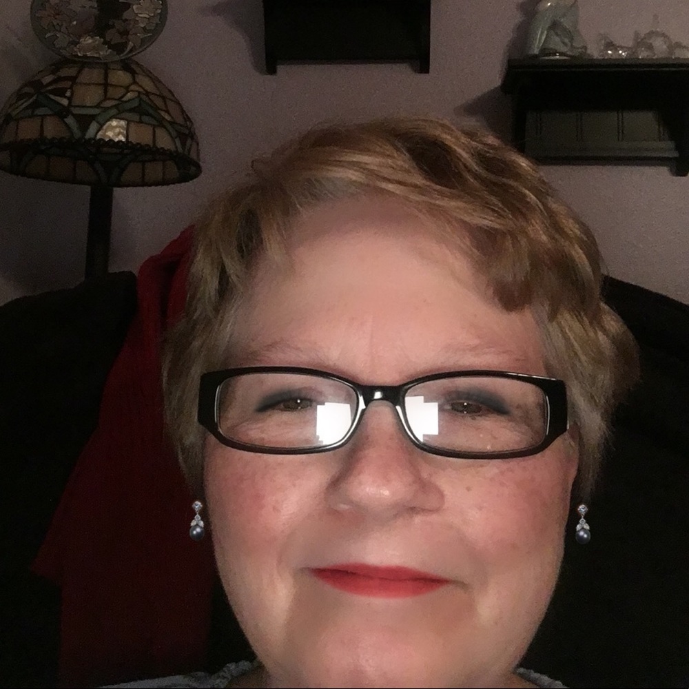 Meet your Posher, Sandra